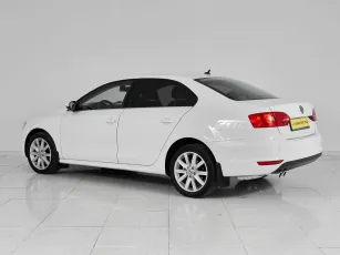 Volkswagen  6