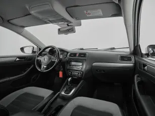Volkswagen  9