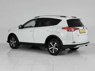 Toyota  4