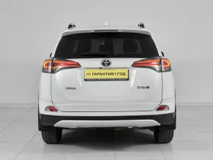 Toyota  5