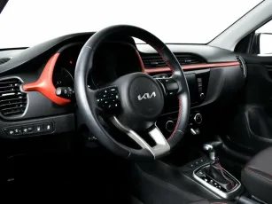 Kia  11