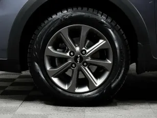 Kia  8