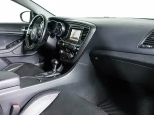 Kia  9