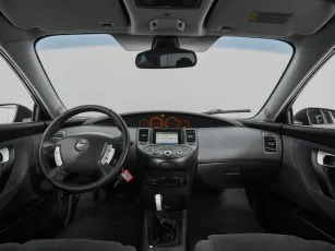 Nissan  8