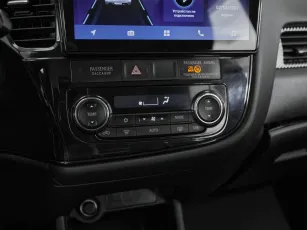 Mitsubishi  11