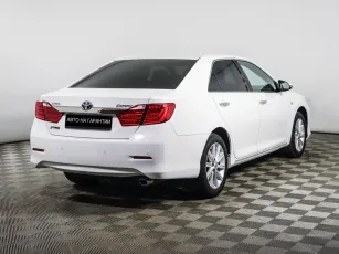 Toyota  3