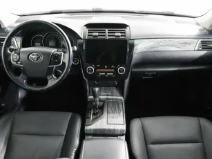 Toyota  6