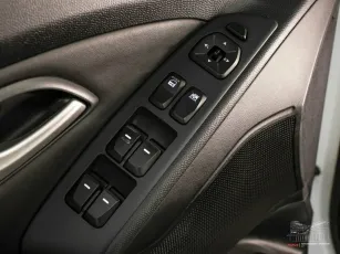 Hyundai  15