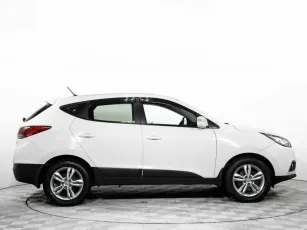 Hyundai  4