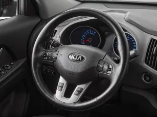 Kia  10