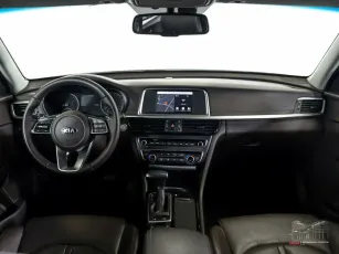 Kia  8