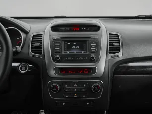 Kia  16