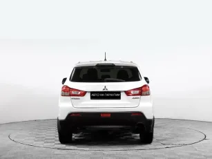 Mitsubishi  4