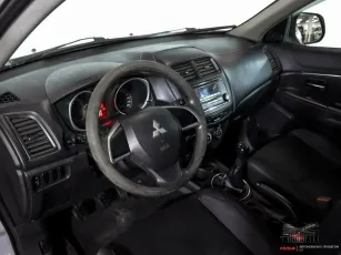 Mitsubishi  6