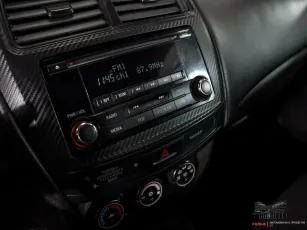 Mitsubishi  8