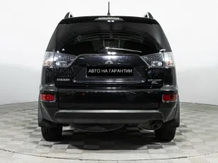 Mitsubishi  4
