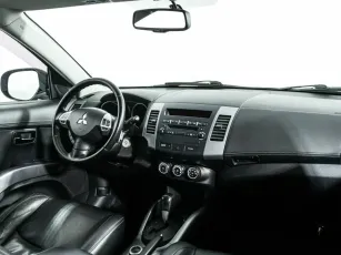 Mitsubishi  5