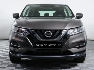 Nissan  2