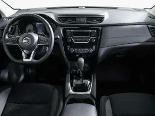 Nissan  8