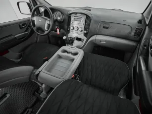 Hyundai  10