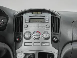 Hyundai  13