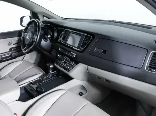 Kia  10