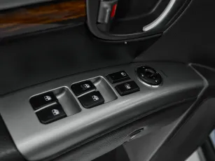 Hyundai  11