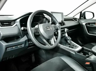 Toyota  11