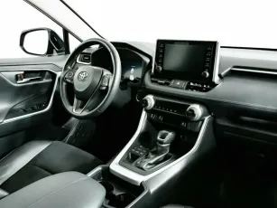 Toyota  9