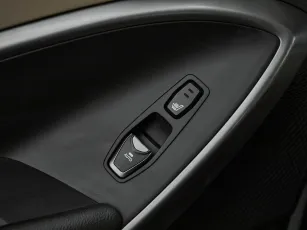 Hyundai  16