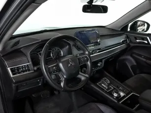 Mitsubishi  8