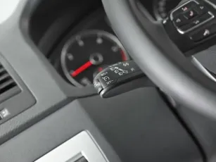 Volkswagen  8