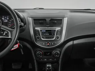 Hyundai  11