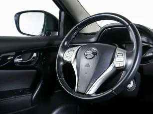 Nissan  11