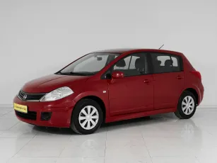 Nissan  1