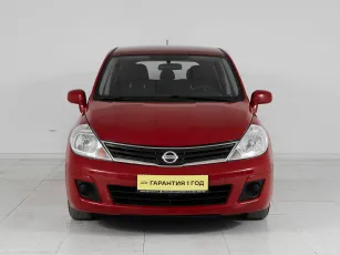 Nissan  2