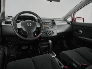 Nissan  7