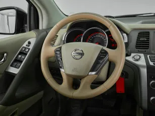 Nissan  10