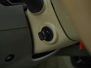 Nissan  13