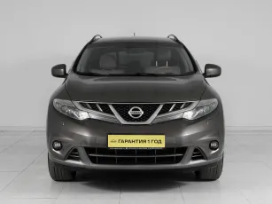 Nissan  2