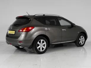 Nissan  6
