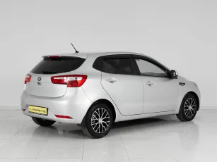 Kia  6