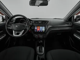 Kia  8