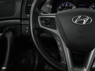 Hyundai  12