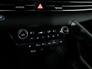 Hyundai  12