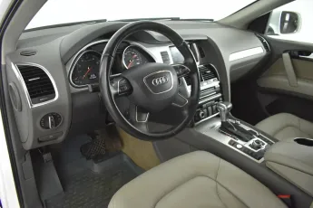 Audi  11