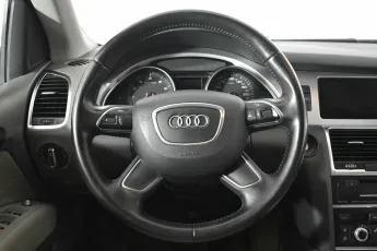 Audi  13