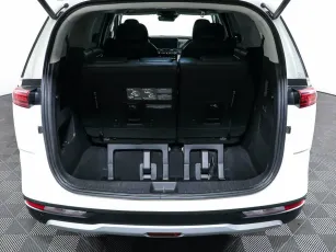 Kia  32