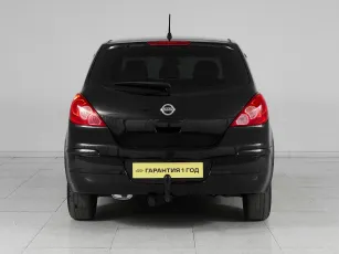 Nissan  5
