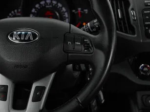 Kia  12